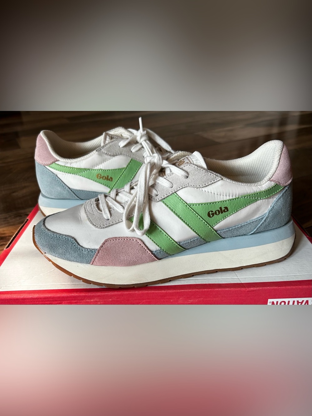 Gola Indiana Women's Retro Sneakers - White/Blue/Green/Pink - Size US 8.5 Women